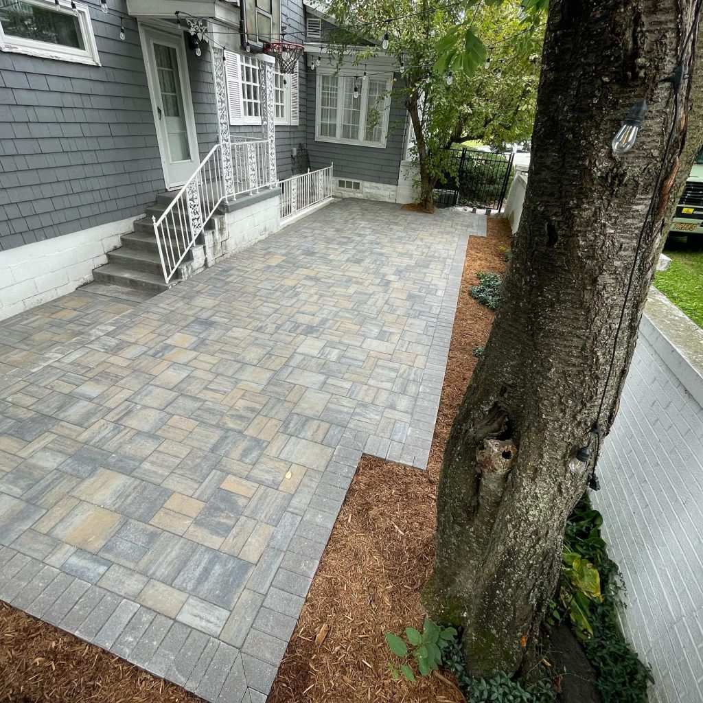 10 Cheap Alternatives to Grass Lawn