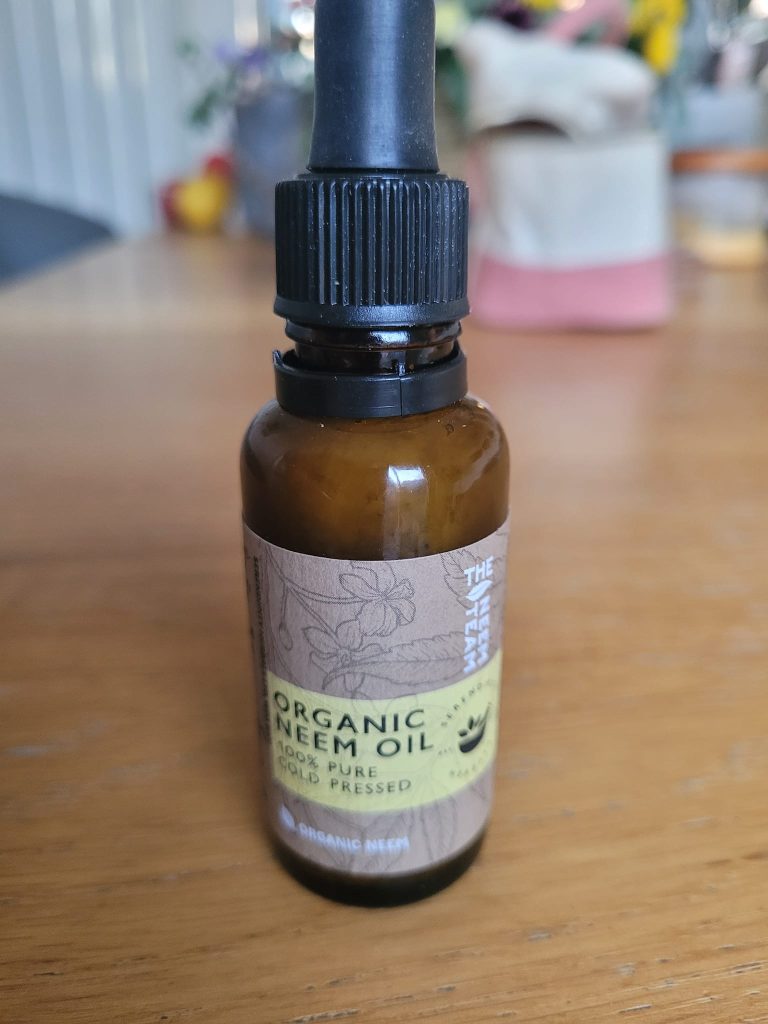 Does Neem Oil Kill Ants?