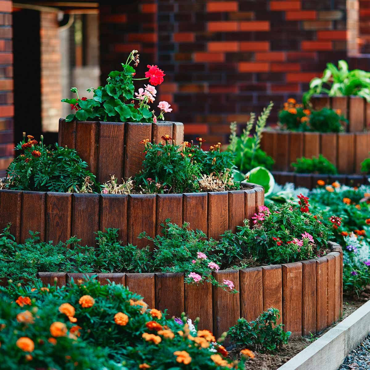 Simple Flower Bed Ideas For Front Of House