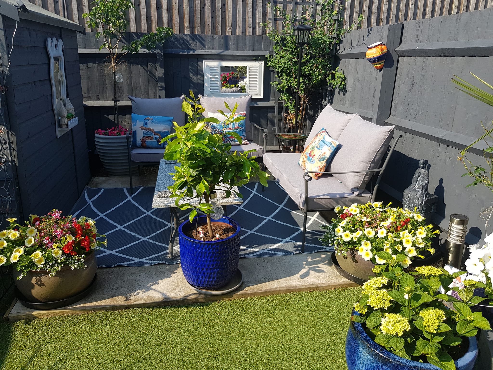 small corner landscaping ideas