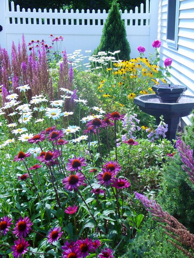 Beautiful corner garden ideas on a budget