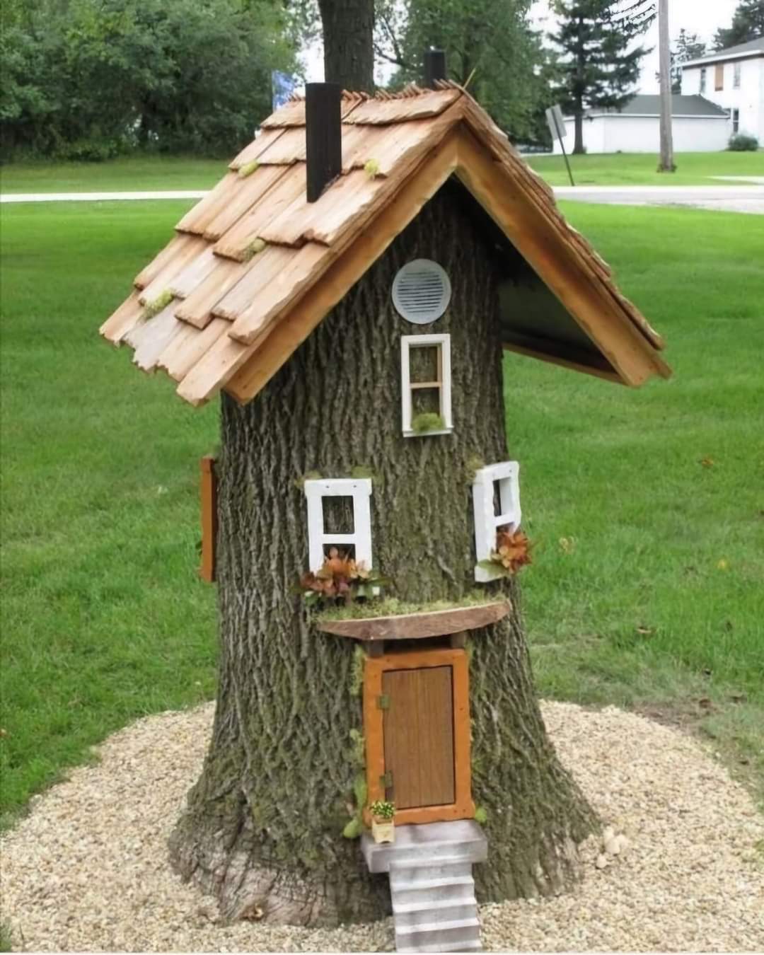 Outdoor tree stump decorating ideas