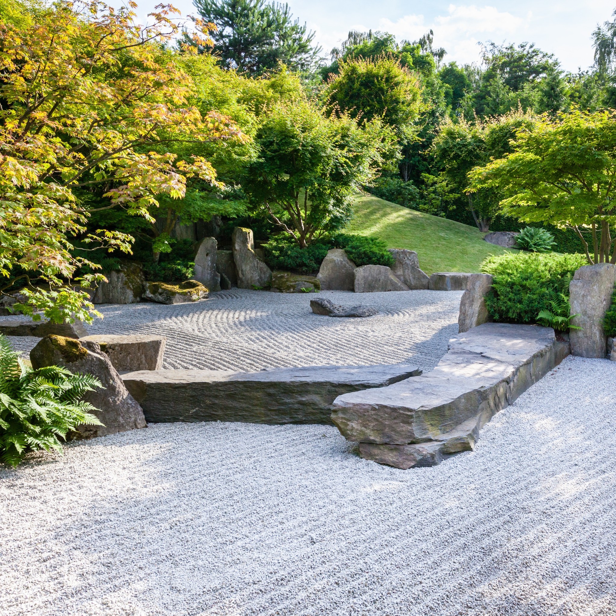 White Stone Landscaping Ideas For Yard
