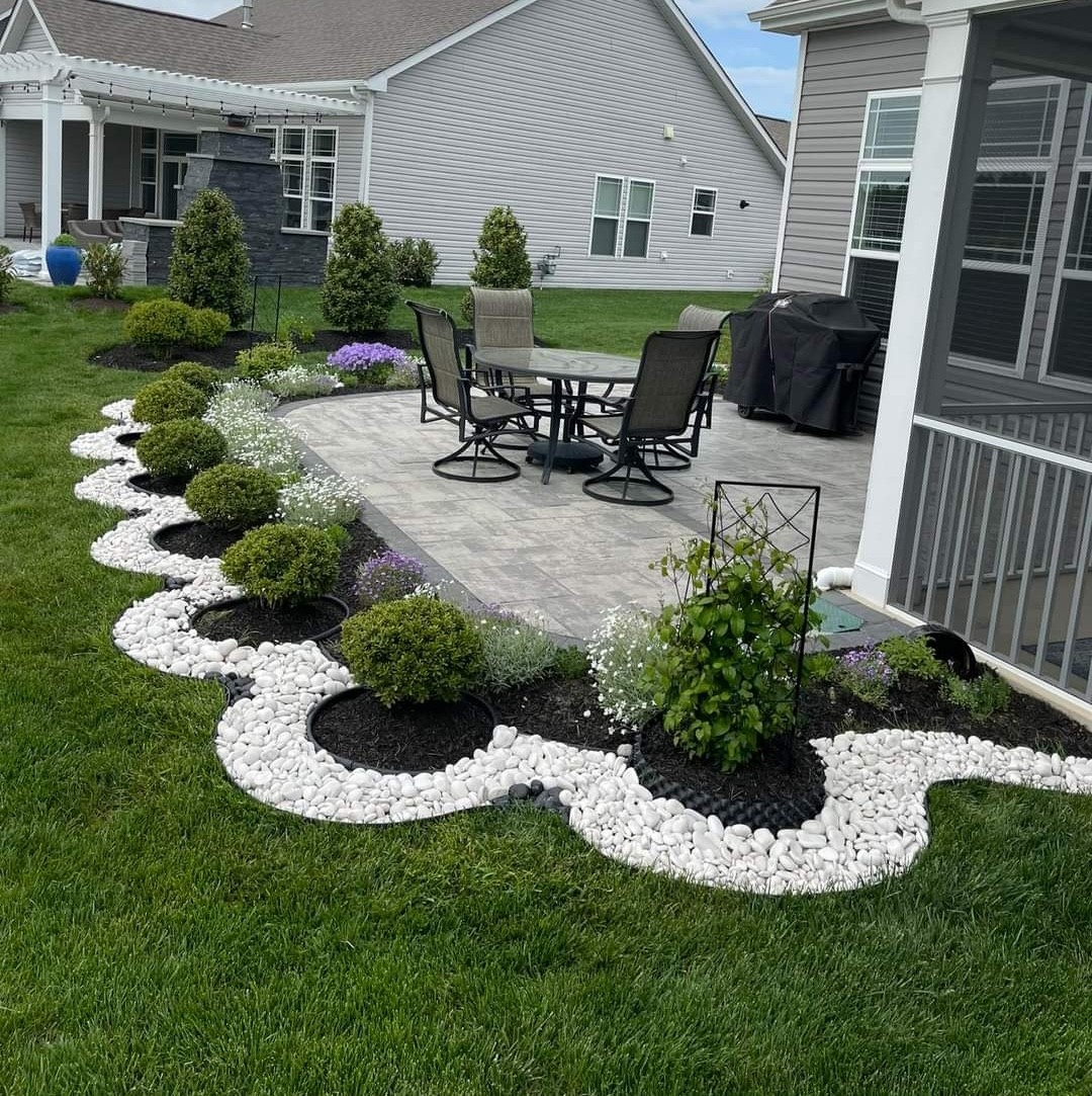 Simple White Rocks Landscaping Ideas