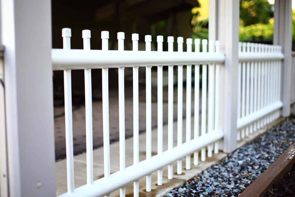 Simple diy fence ideas