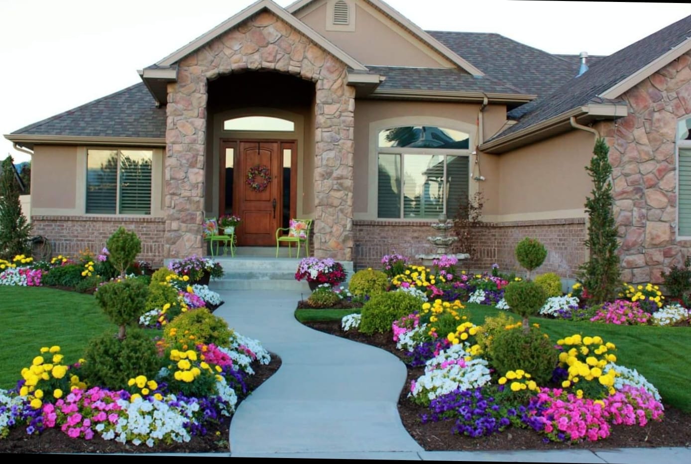 Flower Beds Ideas in Front of House